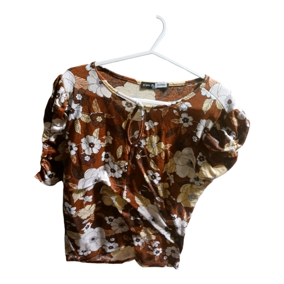 Kim & Cami Other - Blouse for work or play